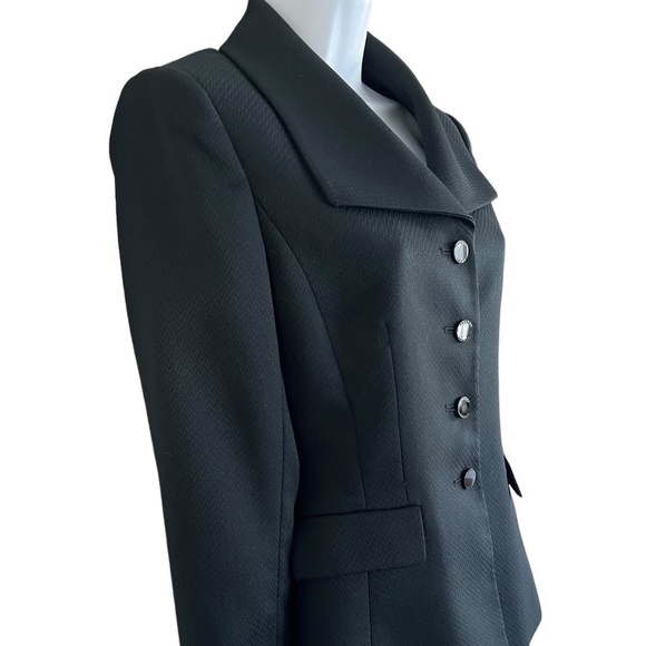 Tahari | Arthur S. Levine| Black Herringbone Pattern Blazer - Picture 4 of 6